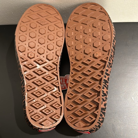 NIB Vans Slip-On Trek Shoes - Picture 7 of 8